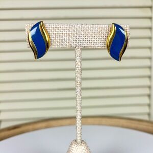 Vintage Cobalt Blue Gold Tone Enamel Wave Stud Earrings Sculptural 80s Statement